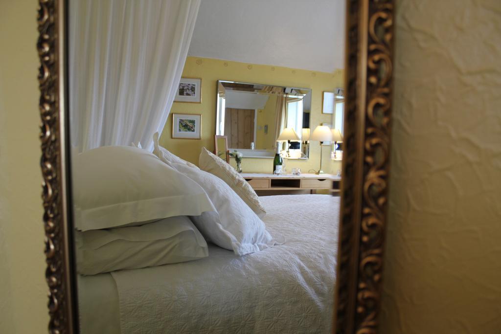 Shakespeare'S View Hotel Stratford-upon-Avon Room photo